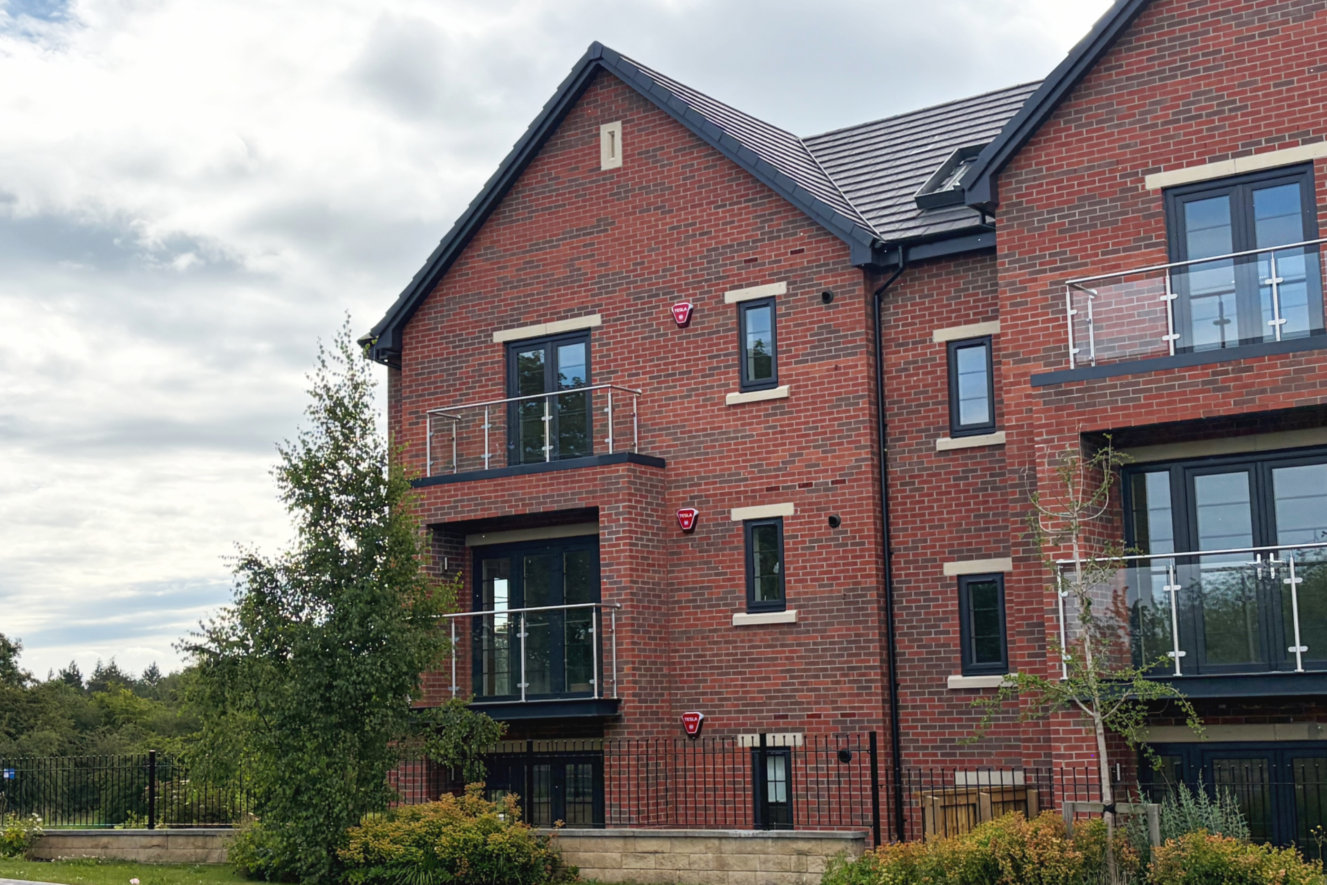 Plot 8 Exterior Side Banner
