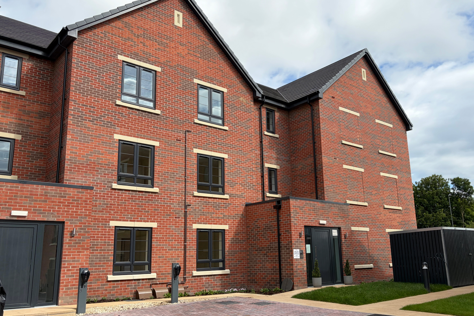 Plot 8 & 9 Exterior Banner